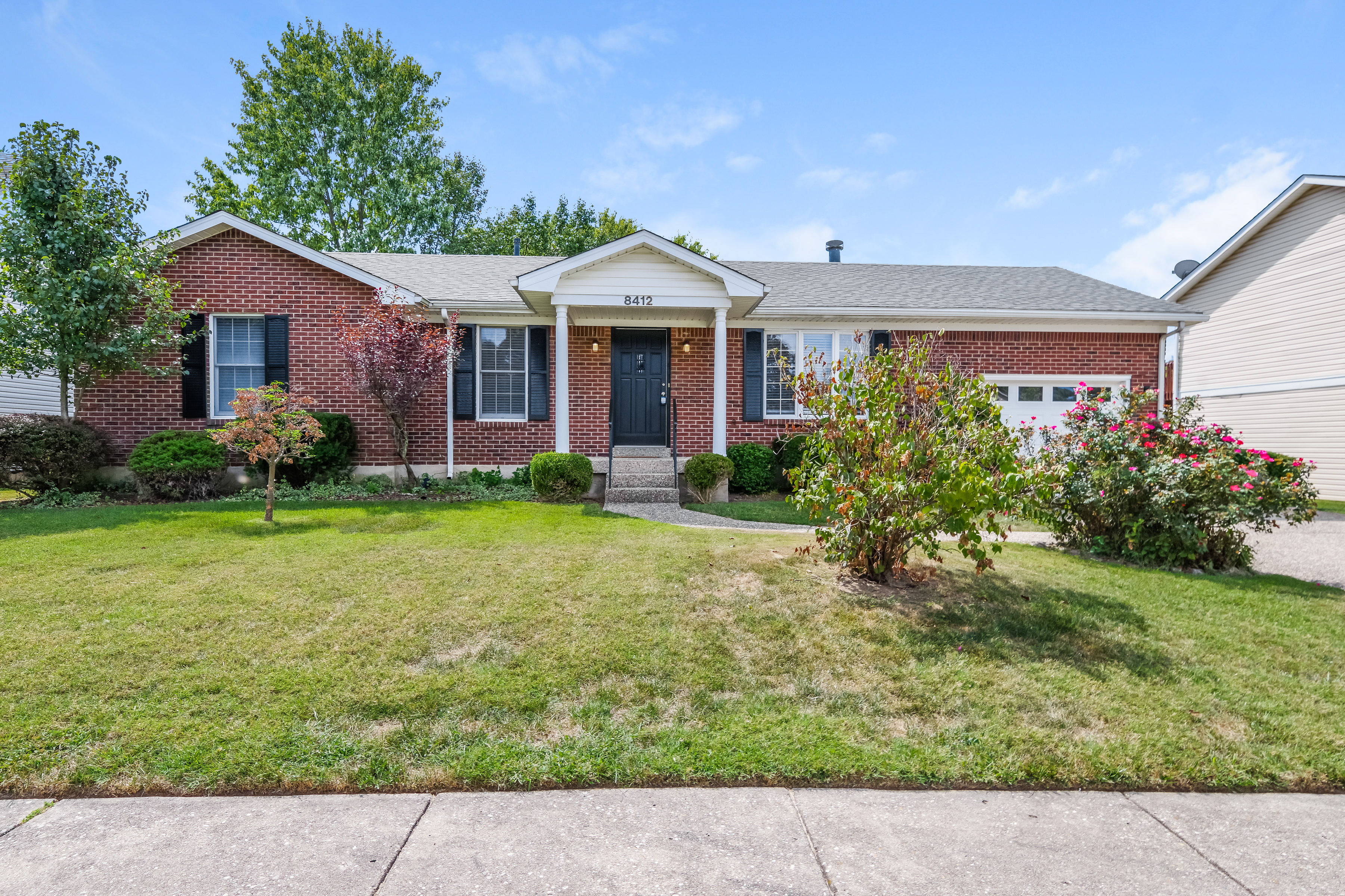 8412 Fernview Dr Louisville, KY 40291